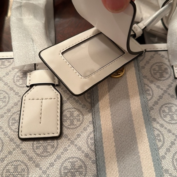 Tory Burch canvas tote, with strap. New❤️Sold🎉 - Picture 9 of 9